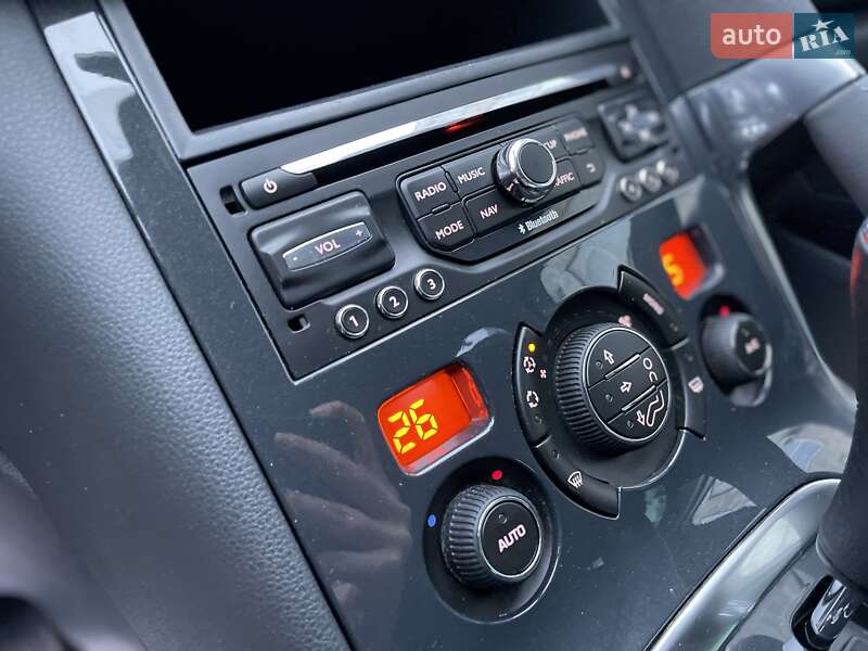 Внедорожник / Кроссовер Peugeot 3008 2015 в Сумах