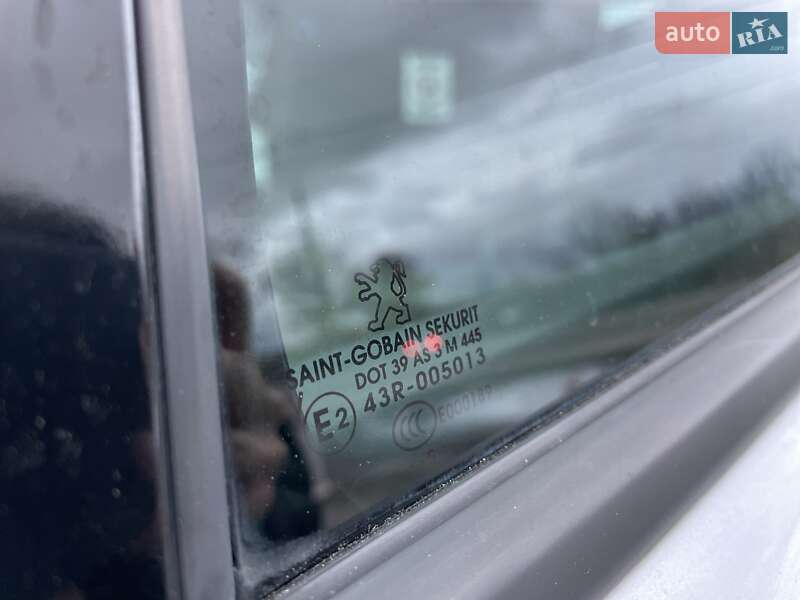 Внедорожник / Кроссовер Peugeot 3008 2015 в Сумах