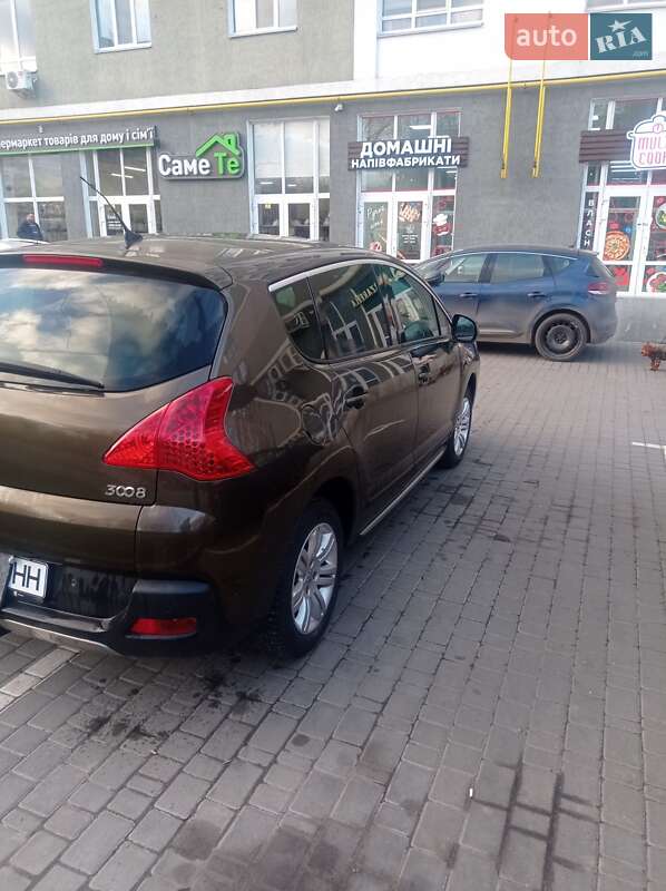 Позашляховик / Кросовер Peugeot 3008 2010 в Хмельницькому фото 6 Позашляховик / Кросовер Peugeot 3008 2010 в Хмельницькому