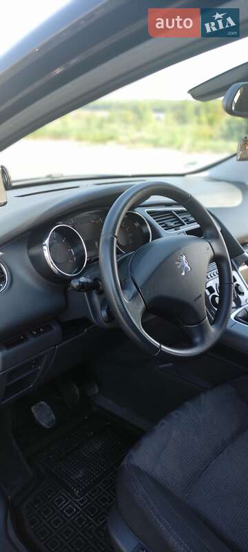 Позашляховик / Кросовер Peugeot 3008 2011 в Бару