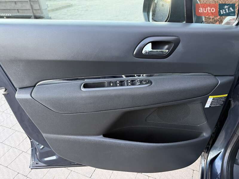 Внедорожник / Кроссовер Peugeot 3008 2013 в Стрые