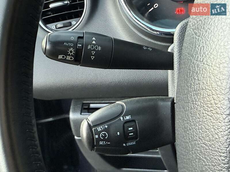 Внедорожник / Кроссовер Peugeot 3008 2013 в Стрые