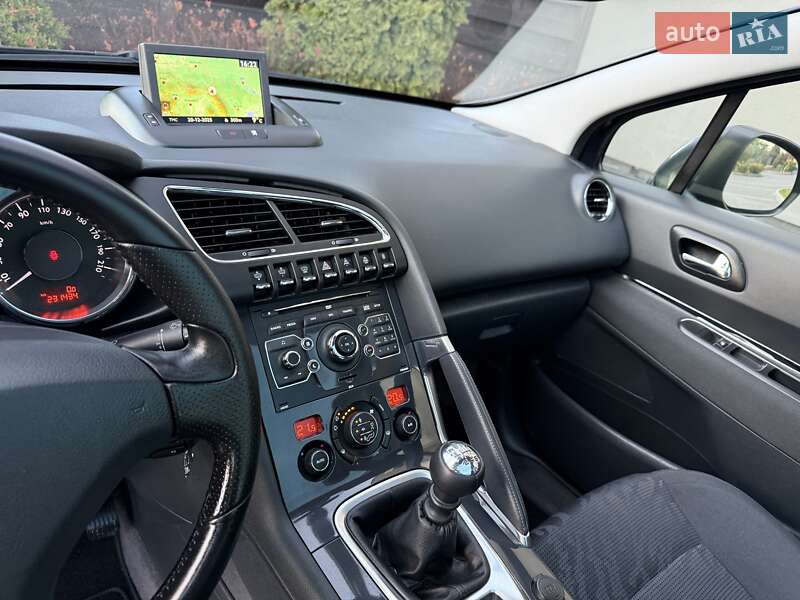 Внедорожник / Кроссовер Peugeot 3008 2013 в Стрые