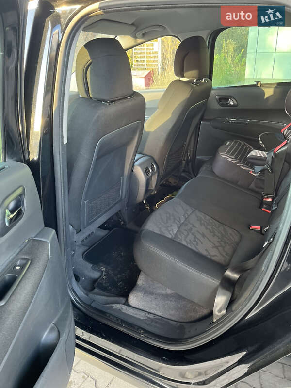 Позашляховик / Кросовер Peugeot 3008 2010 в Дубні