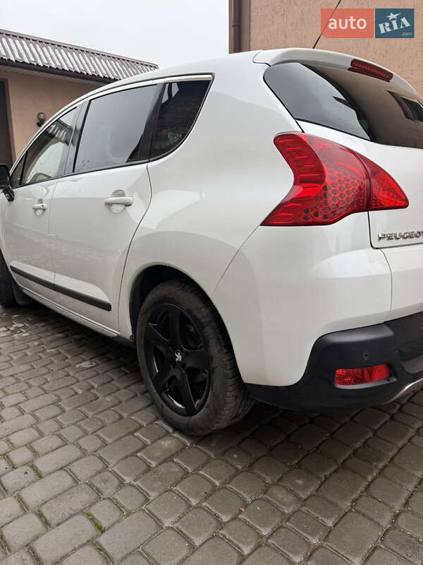 Внедорожник / Кроссовер Peugeot 3008 2010 в Тернополе