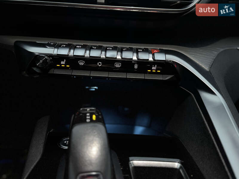 Внедорожник / Кроссовер Peugeot 3008 2017 в Луцке