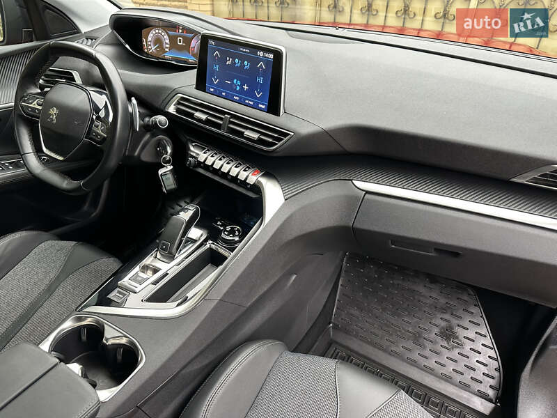 Внедорожник / Кроссовер Peugeot 3008 2020 в Киеве