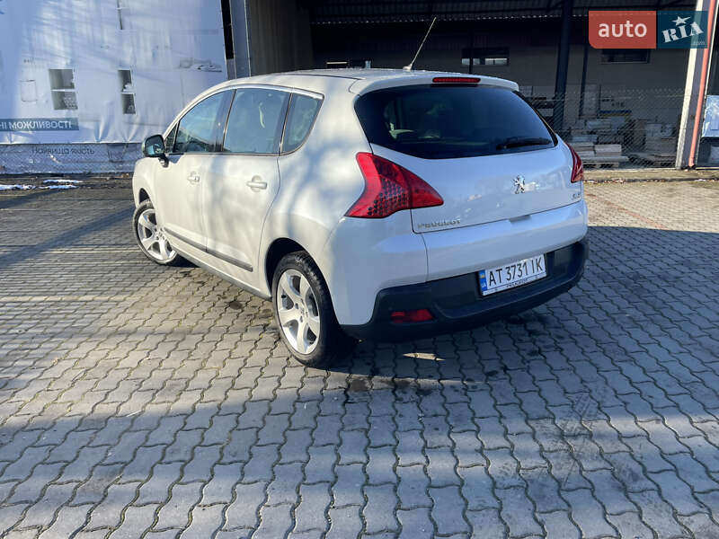 Внедорожник / Кроссовер Peugeot 3008 2011 в Калуше