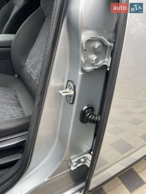 Внедорожник / Кроссовер Peugeot 3008 2010 в Мукачево фото 15 Внедорожник / Кроссовер Peugeot 3008 2010 в Мукачево