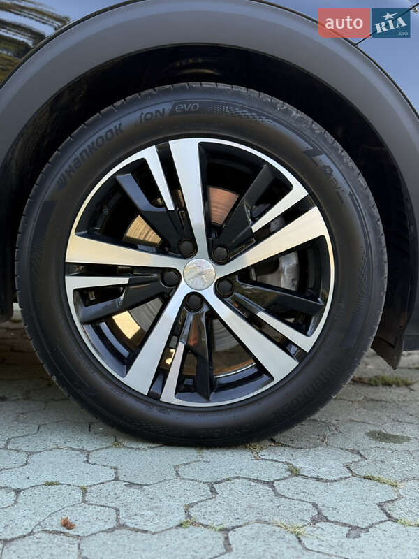 Внедорожник / Кроссовер Peugeot 3008 2021 в Дубно