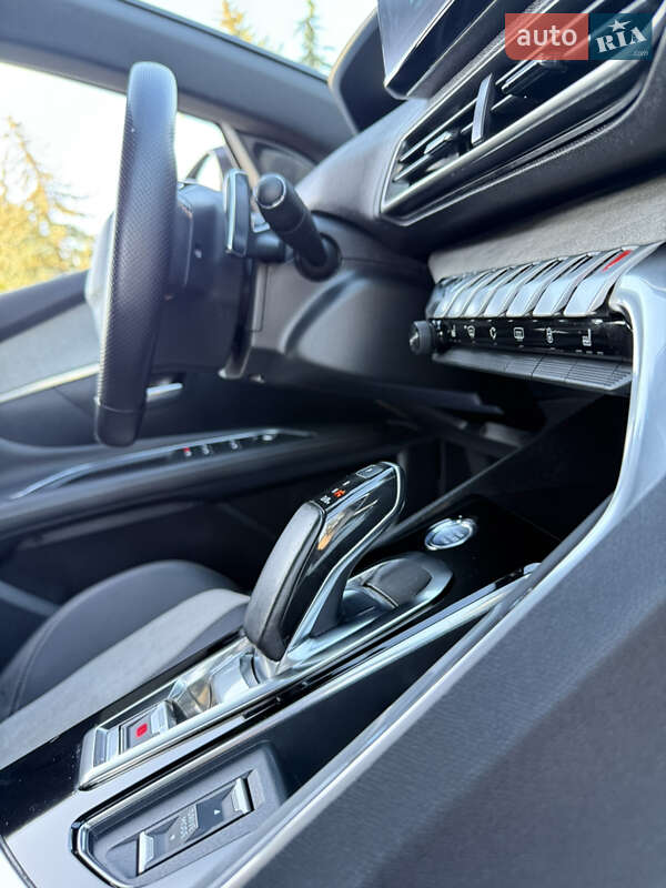 Внедорожник / Кроссовер Peugeot 3008 2021 в Дубно