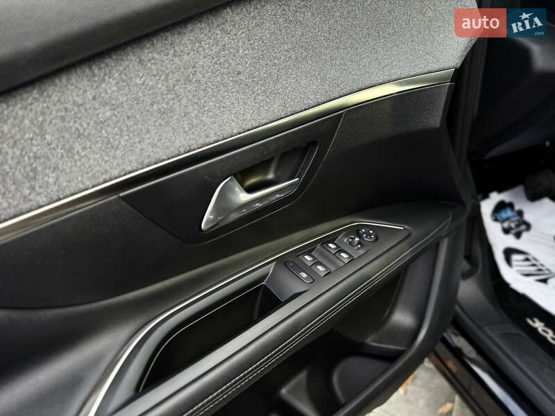 Внедорожник / Кроссовер Peugeot 3008 2017 в Луцке