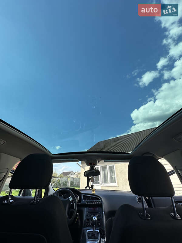 Внедорожник / Кроссовер Peugeot 3008 2010 в Клевани