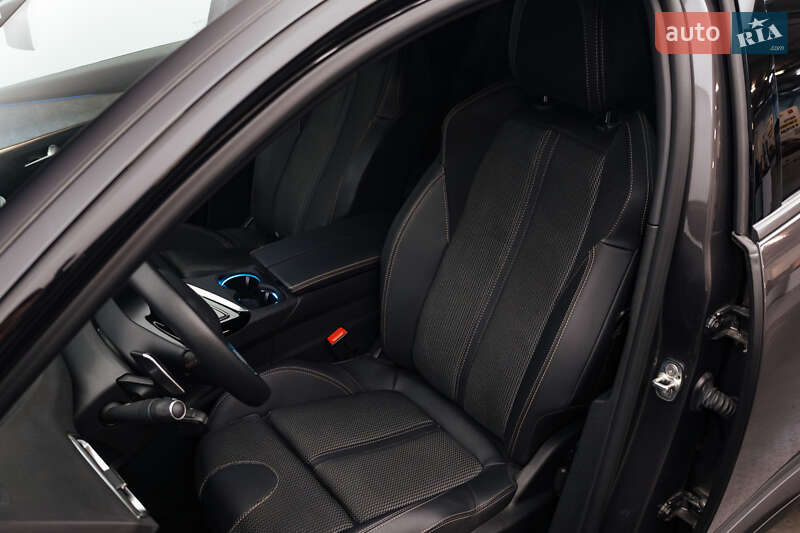 Внедорожник / Кроссовер Peugeot 3008 2024 в Киеве