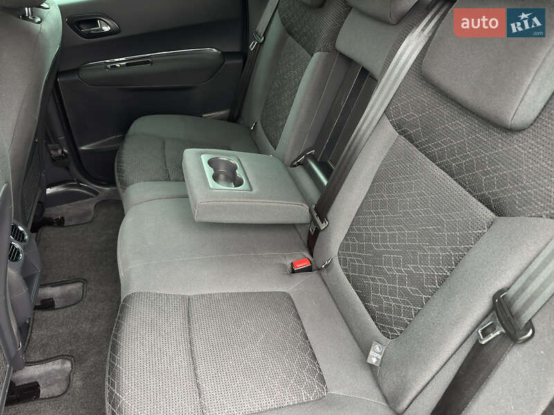 Внедорожник / Кроссовер Peugeot 3008 2015 в Киеве фото 47 Внедорожник / Кроссовер Peugeot 3008 2015 в Киеве