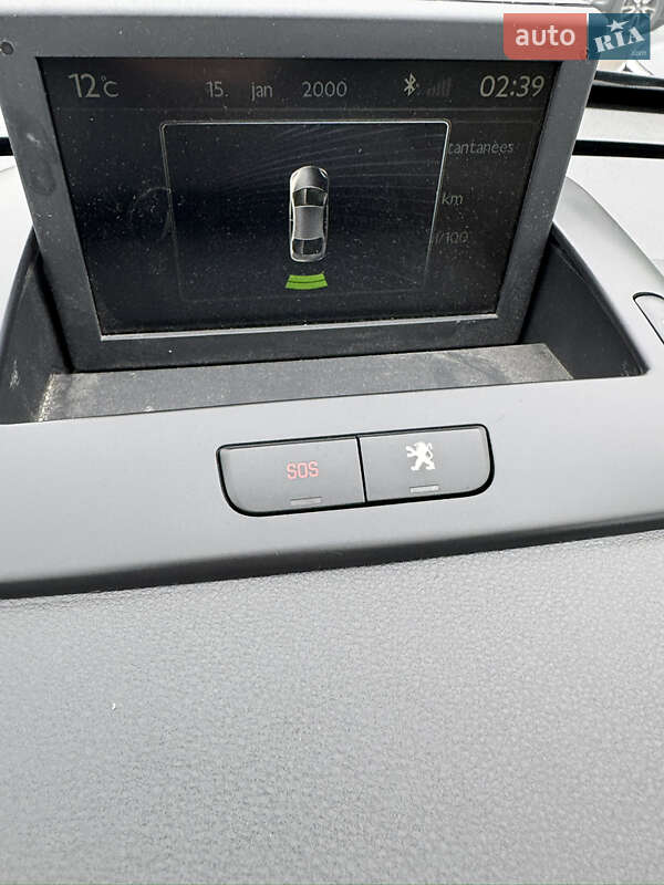 Внедорожник / Кроссовер Peugeot 3008 2015 в Киеве фото 71 Внедорожник / Кроссовер Peugeot 3008 2015 в Киеве