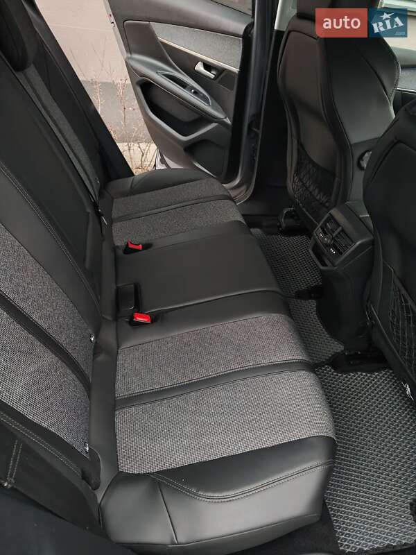 Внедорожник / Кроссовер Peugeot 3008 2017 в Львове фото 20 Внедорожник / Кроссовер Peugeot 3008 2017 в Львове