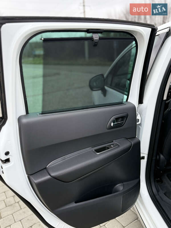 Позашляховик / Кросовер Peugeot 3008 2015 в Старокостянтинові