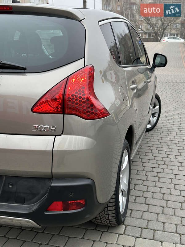 Внедорожник / Кроссовер Peugeot 3008 2014 в Тернополе