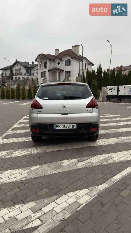 Позашляховик / Кросовер Peugeot 3008 2015 в Рівному