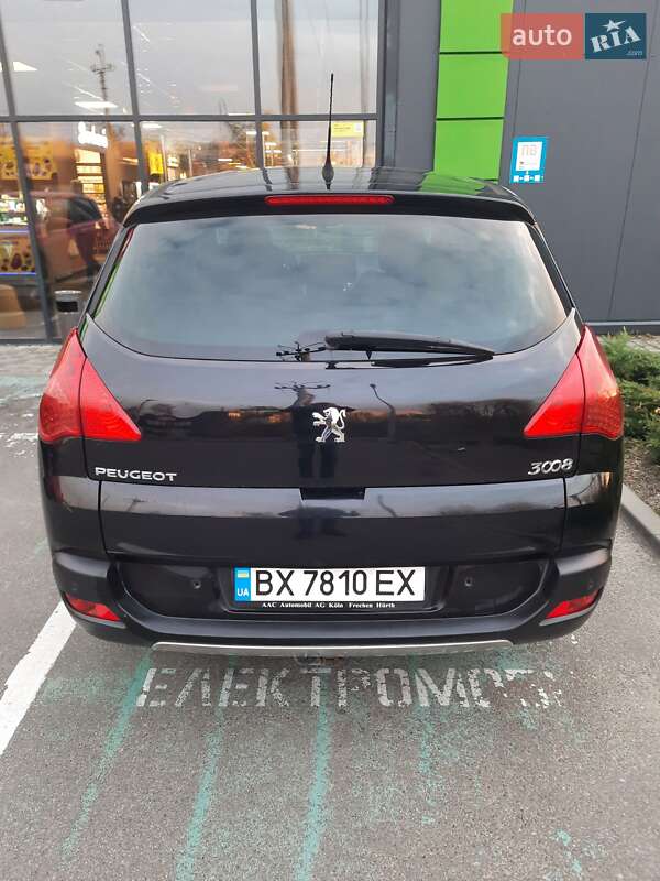 Внедорожник / Кроссовер Peugeot 3008 2010 в Киеве