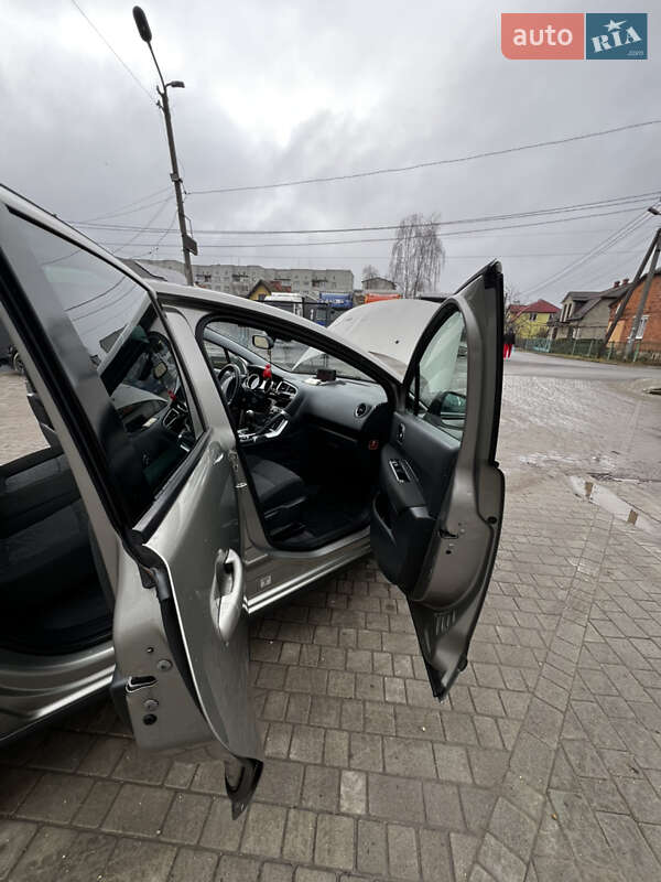 Внедорожник / Кроссовер Peugeot 3008 2010 в Ходорове фото 63 Внедорожник / Кроссовер Peugeot 3008 2010 в Ходорове