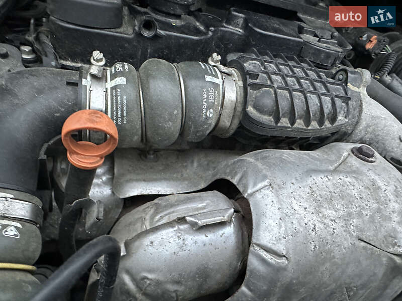 Внедорожник / Кроссовер Peugeot 3008 2015 в Львове фото 23 Внедорожник / Кроссовер Peugeot 3008 2015 в Львове