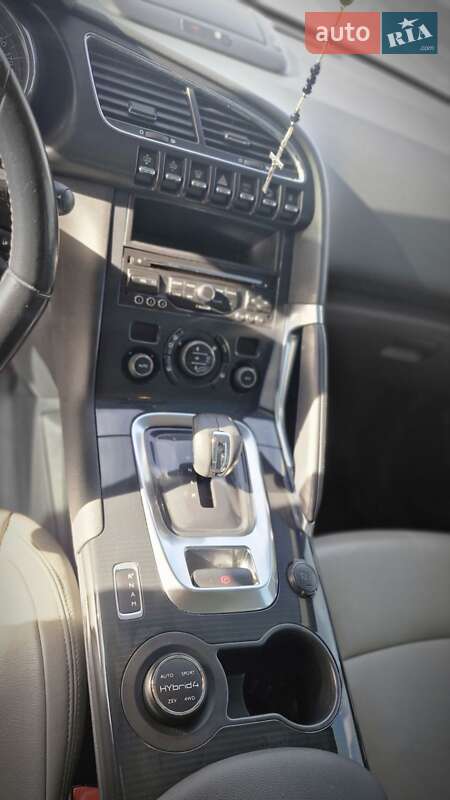 Позашляховик / Кросовер Peugeot 3008 2014 в Львові