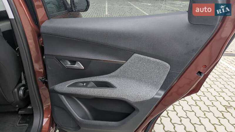 Внедорожник / Кроссовер Peugeot 3008 2017 в Львове фото 4 Внедорожник / Кроссовер Peugeot 3008 2017 в Львове