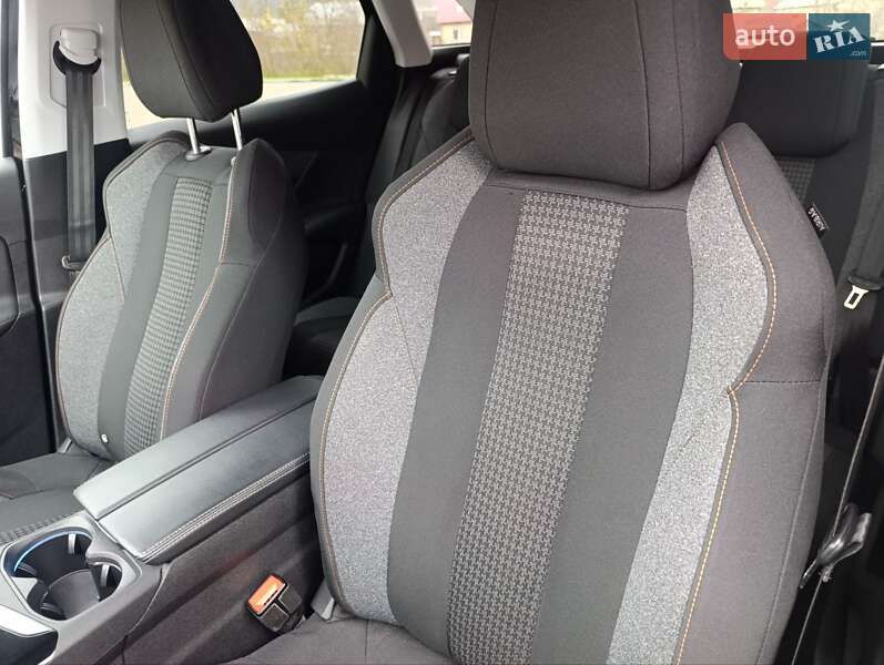 Внедорожник / Кроссовер Peugeot 3008 2019 в Бережанах