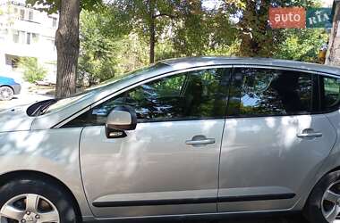 Внедорожник / Кроссовер Peugeot 3008 2009 в Каменском