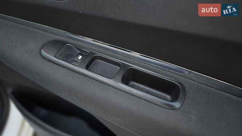 Внедорожник / Кроссовер Peugeot 3008 2014 в Львове фото 33 Внедорожник / Кроссовер Peugeot 3008 2014 в Львове