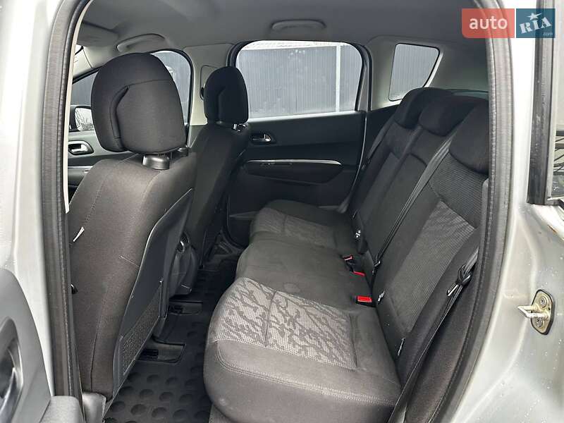 Внедорожник / Кроссовер Peugeot 3008 2011 в Днепре фото 14 Внедорожник / Кроссовер Peugeot 3008 2011 в Днепре