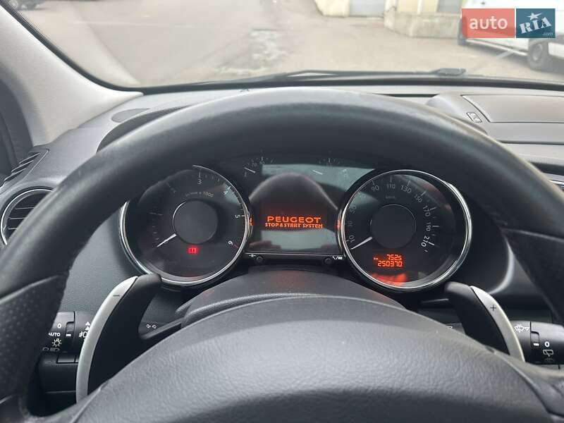 Внедорожник / Кроссовер Peugeot 3008 2012 в Ровно