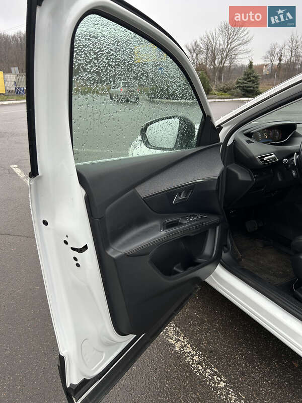 Позашляховик / Кросовер Peugeot 3008 2019 в Полтаві