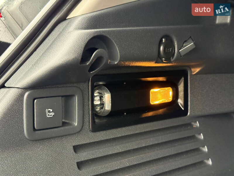 Позашляховик / Кросовер Peugeot 3008 2013 в Стрию