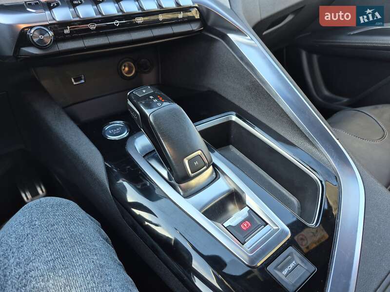 Позашляховик / Кросовер Peugeot 3008 2018 в Дубні