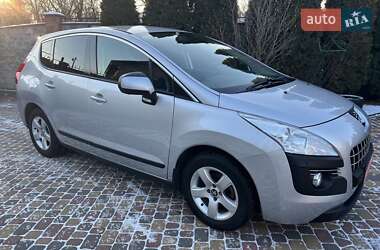 Позашляховик / Кросовер Peugeot 3008 2011 в Луцьку