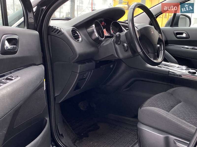 Позашляховик / Кросовер Peugeot 3008 2015 в Львові