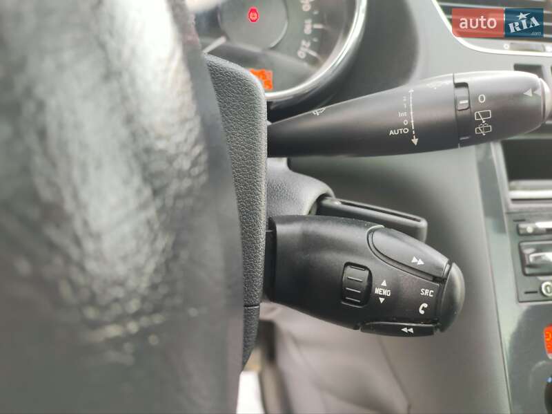 Позашляховик / Кросовер Peugeot 3008 2013 в Тернополі