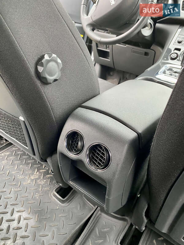 Внедорожник / Кроссовер Peugeot 3008 2011 в Згуровке