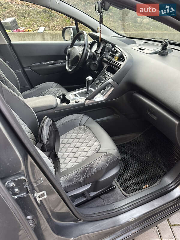 Внедорожник / Кроссовер Peugeot 3008 2011 в Ивано-Франковске