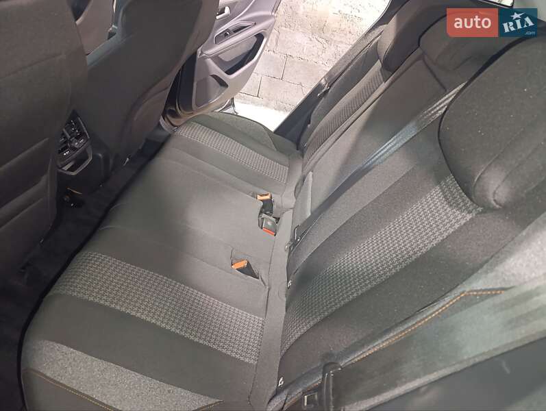Позашляховик / Кросовер Peugeot 3008 2019 в Тернополі фото 37 Позашляховик / Кросовер Peugeot 3008 2019 в Тернополі