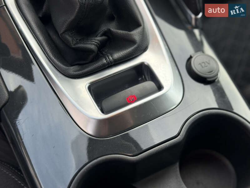 Позашляховик / Кросовер Peugeot 3008 2014 в Стрию