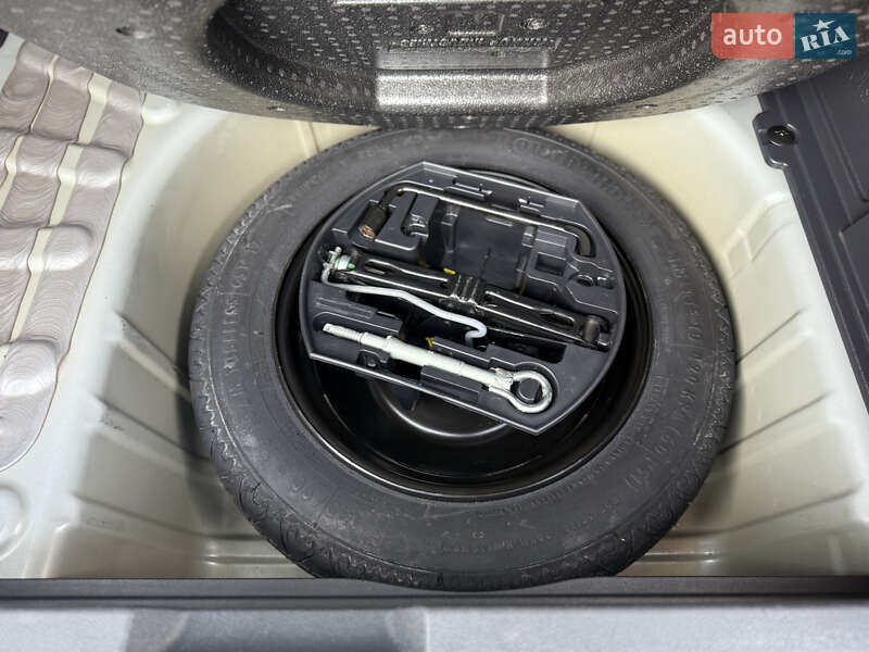 Позашляховик / Кросовер Peugeot 3008 2014 в Стрию