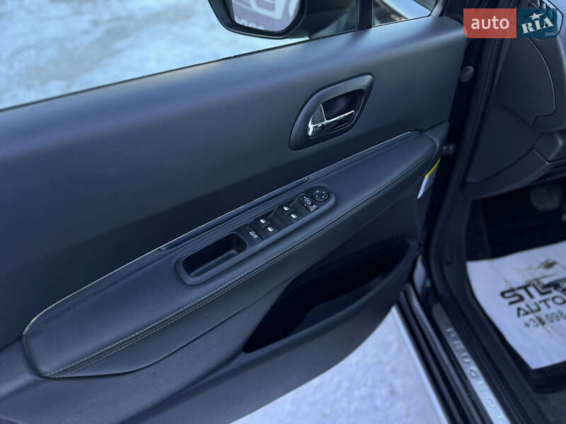 Внедорожник / Кроссовер Peugeot 3008 2014 в Львове фото 15 Внедорожник / Кроссовер Peugeot 3008 2014 в Львове