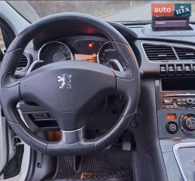 Позашляховик / Кросовер Peugeot 3008 2012 в Львові фото 12 Позашляховик / Кросовер Peugeot 3008 2012 в Львові