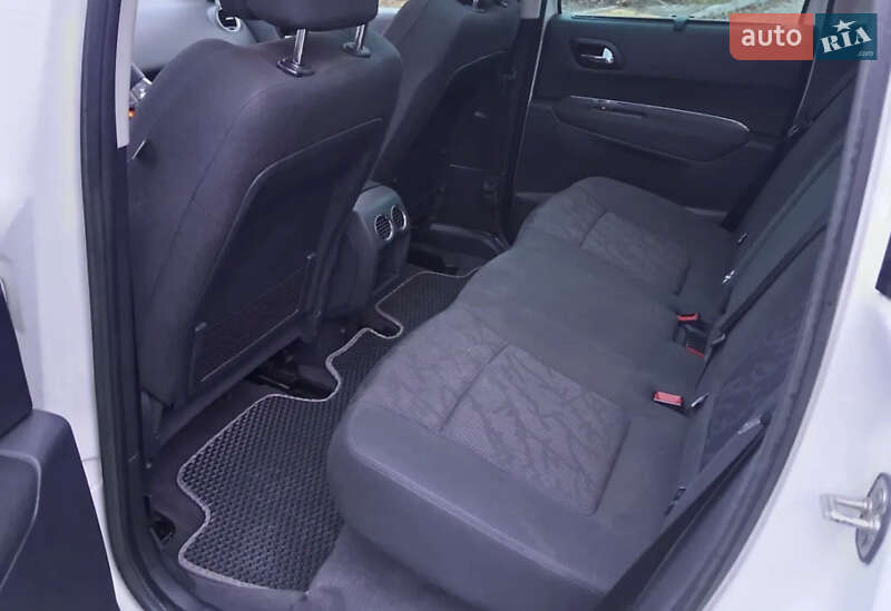 Позашляховик / Кросовер Peugeot 3008 2012 в Львові фото 15 Позашляховик / Кросовер Peugeot 3008 2012 в Львові