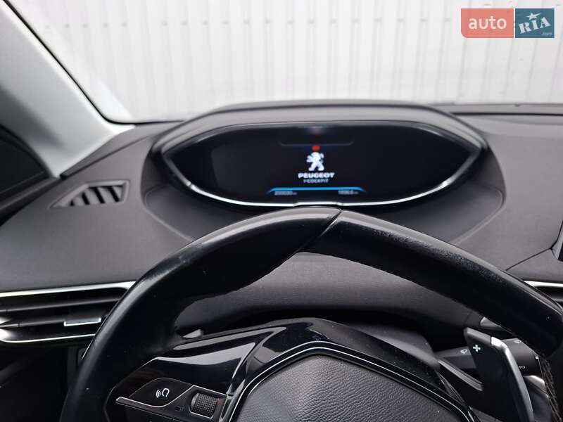 Позашляховик / Кросовер Peugeot 3008 2018 в Вінниці
