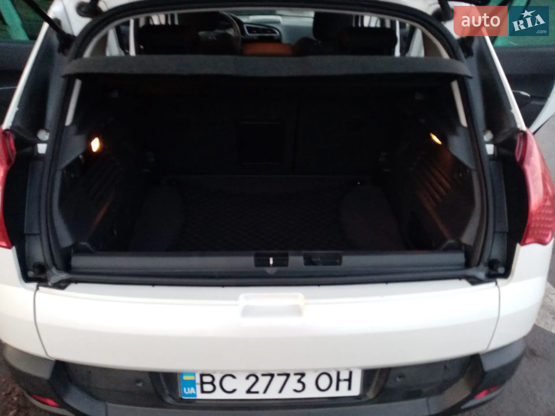 Peugeot 3008 2011 VIN VF30U9HR8BS289616 фото оголошення 37 з 44